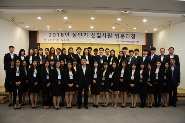 2016년 상반기 신입사원 단체사진